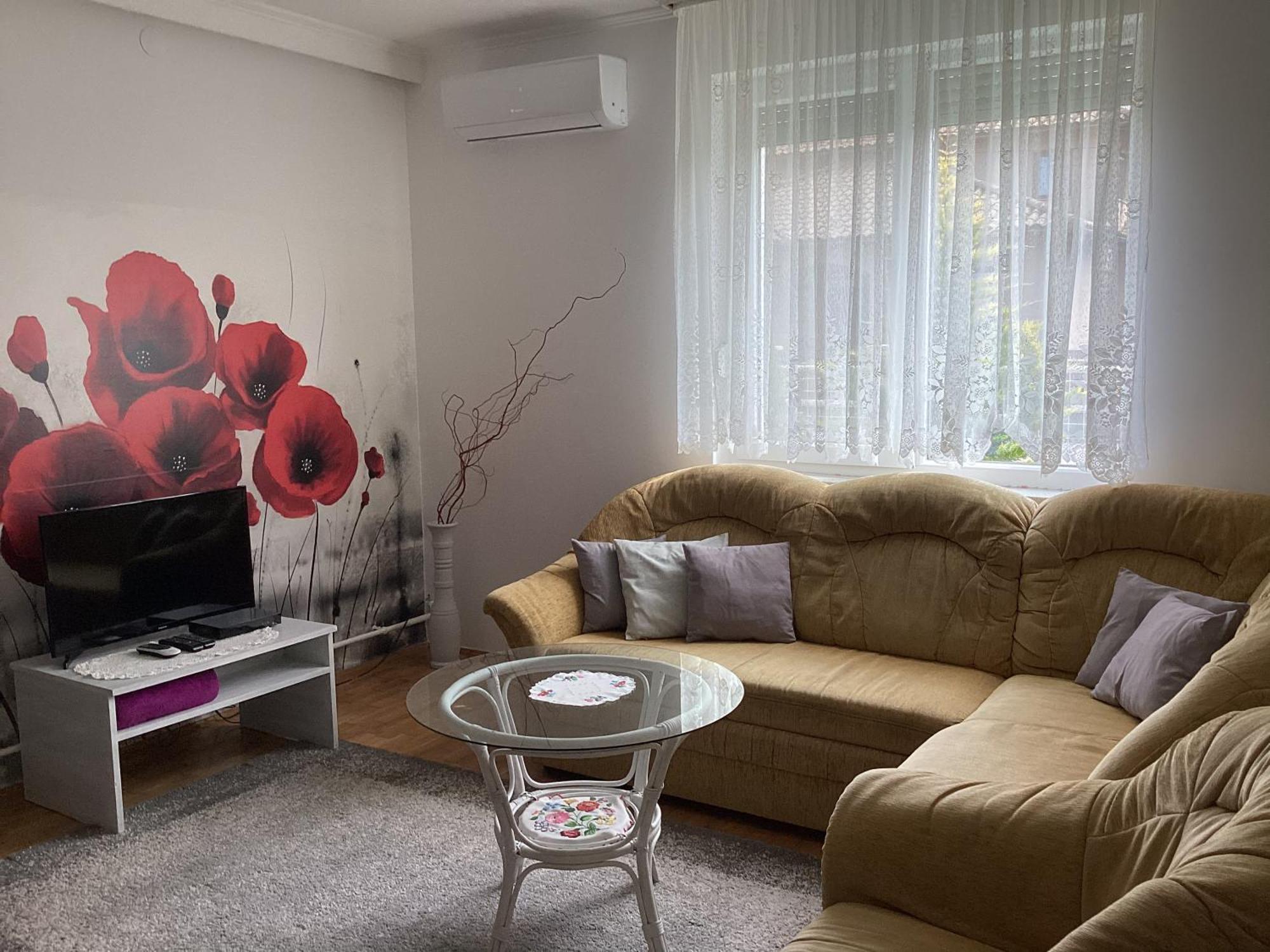 Sueti Nyaralo Villa Balatonmariafurdo Luaran gambar